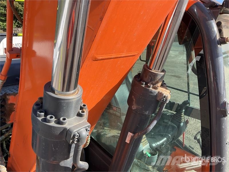 Doosan DX140LC-7 Tracked Excavator Excavadoras de cadenas