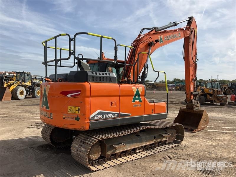 Doosan DX140LC-7 Tracked Excavator Excavadoras de cadenas