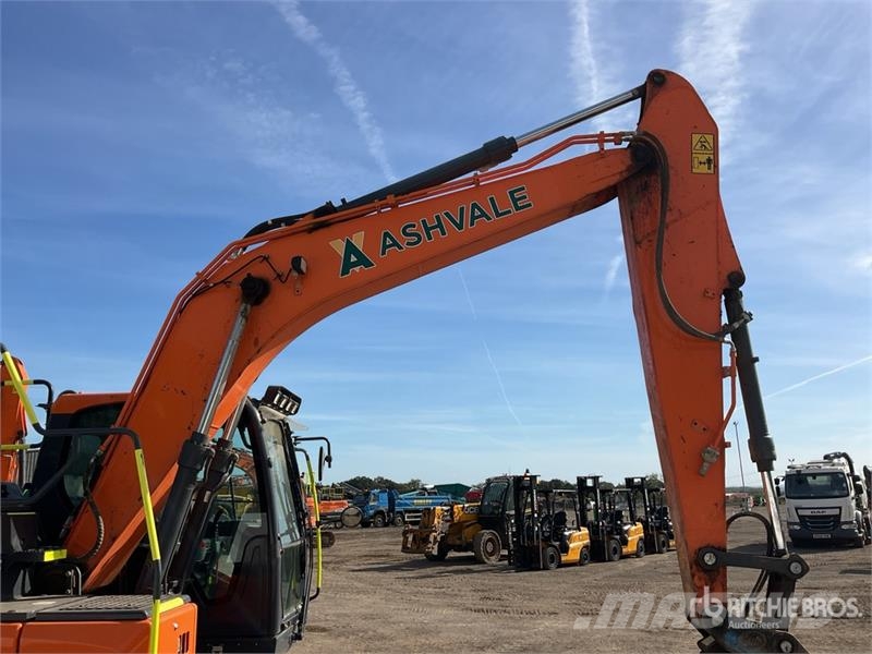 Doosan DX140LC-7 Tracked Excavator Excavadoras de cadenas