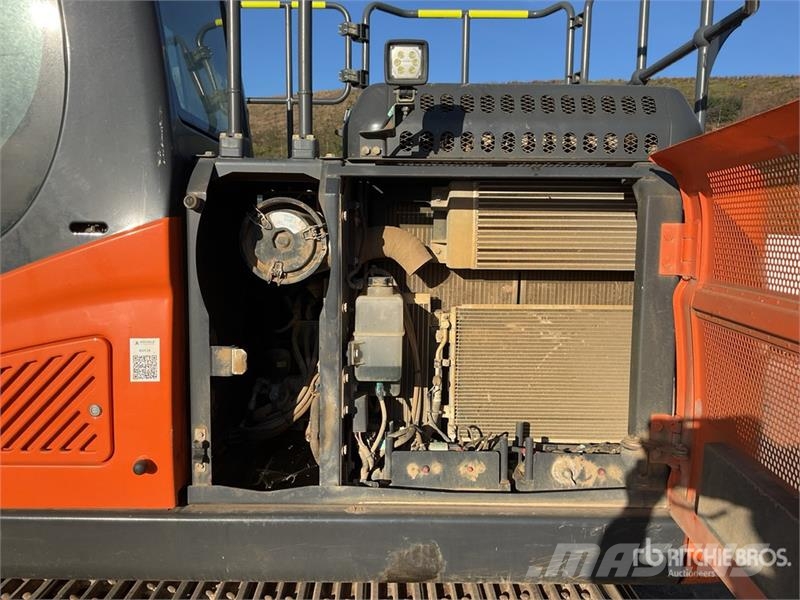 Doosan DX140LC-7 Tracked Excavator Escavadoras de rastos