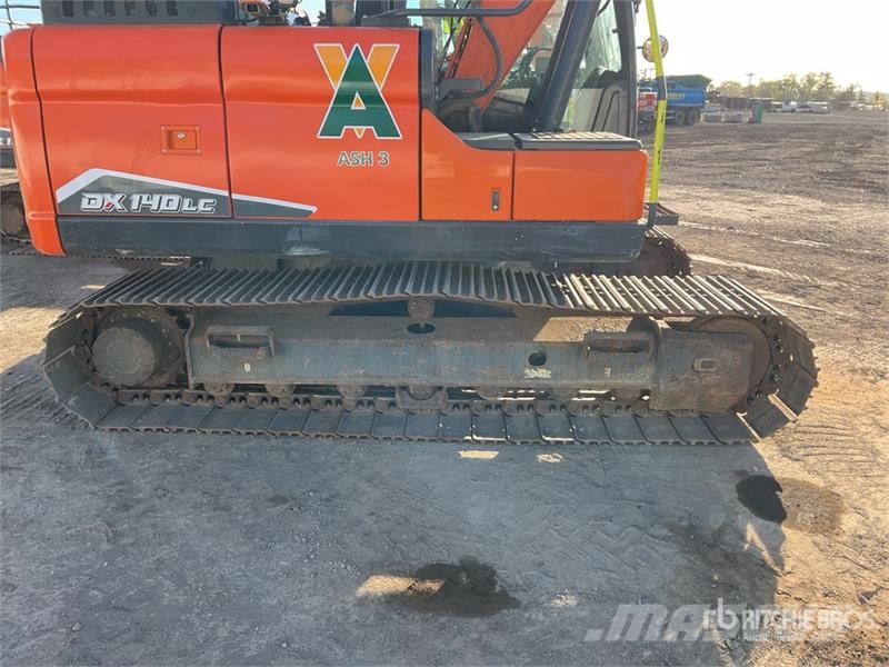 Doosan DX140LC-7 Tracked Excavator Escavadoras de rastos