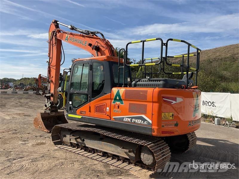 Doosan DX140LC-7 Tracked Excavator Excavadoras de cadenas