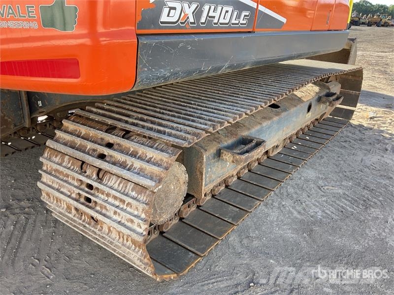 Doosan DX140LC-7 Tracked Excavator Excavadoras de cadenas