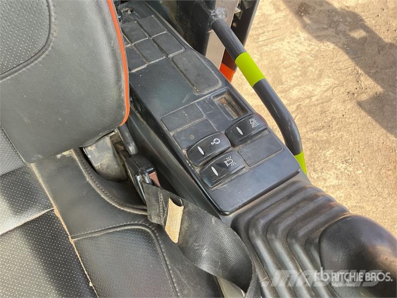 Doosan DX140LC-7 Tracked Excavator Bagri goseničarji