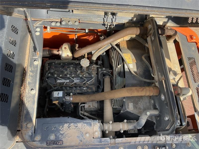 Doosan DX140LC-7 Tracked Excavator Excavadoras de cadenas