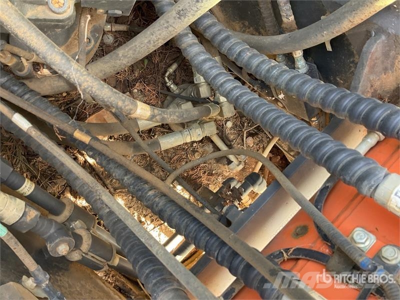 Doosan DX140LC-7 Tracked Excavator Bagri goseničarji