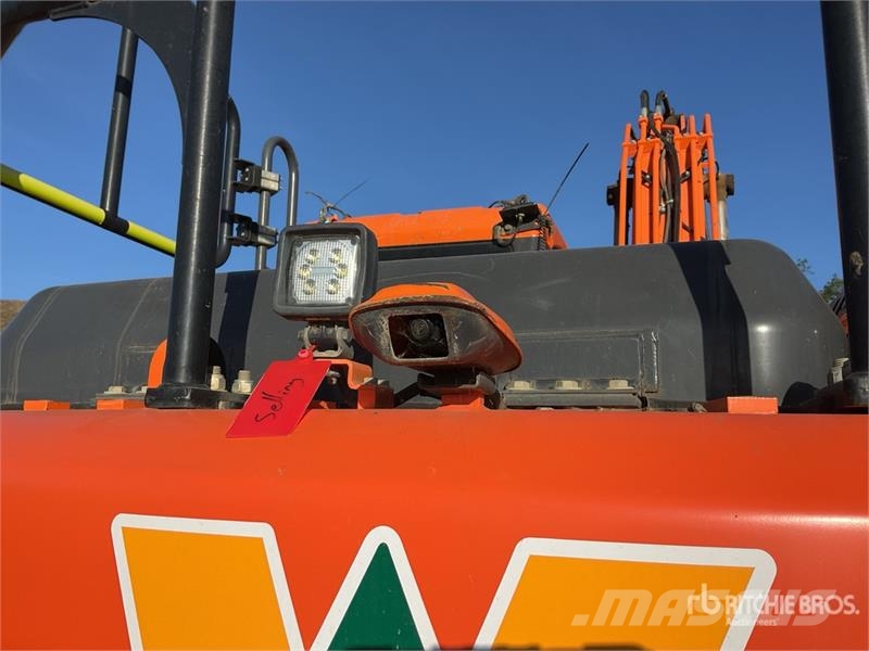 Doosan DX140LC-7 Tracked Excavator Escavadoras de rastos