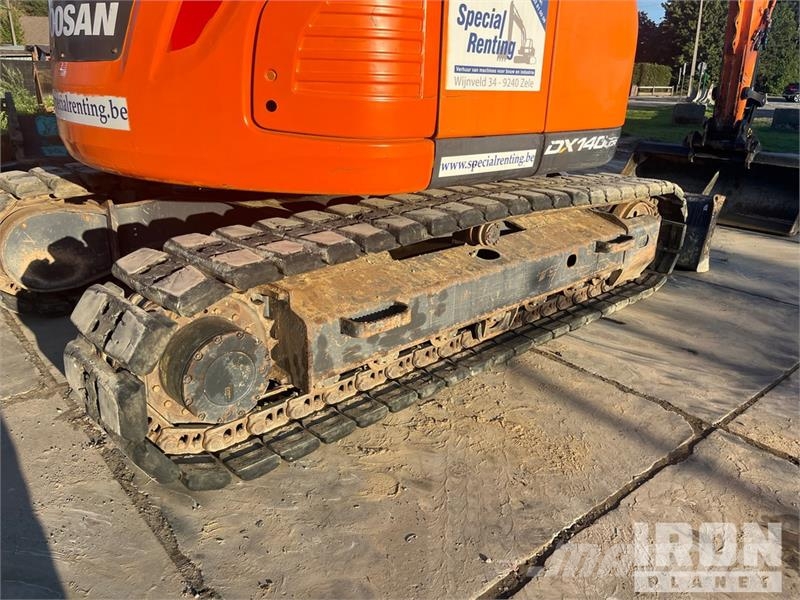 Doosan DX140LCR-5 Tracked Excavator Kāpurķēžu ekskavatori