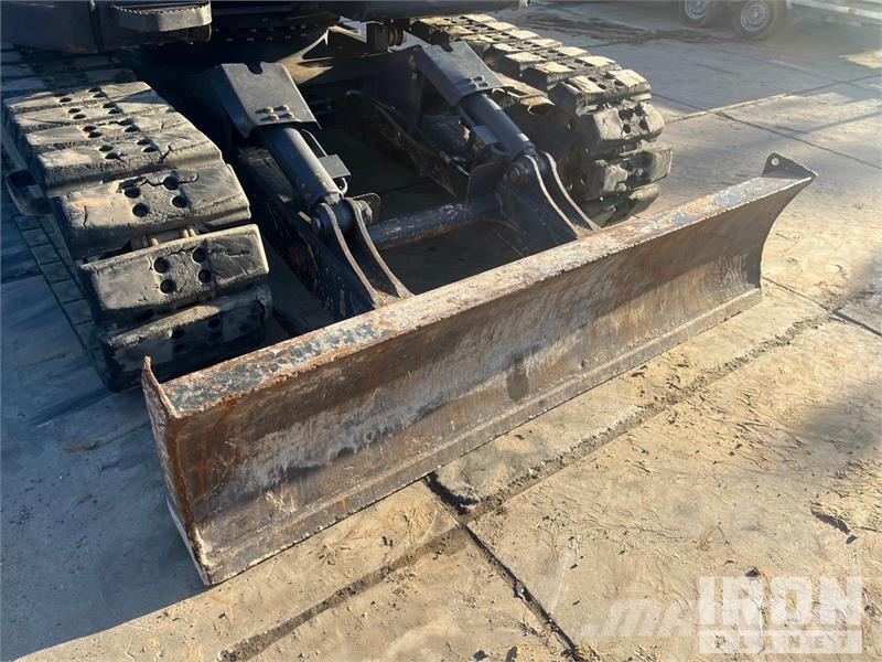 Doosan DX140LCR-5 Tracked Excavator Kāpurķēžu ekskavatori