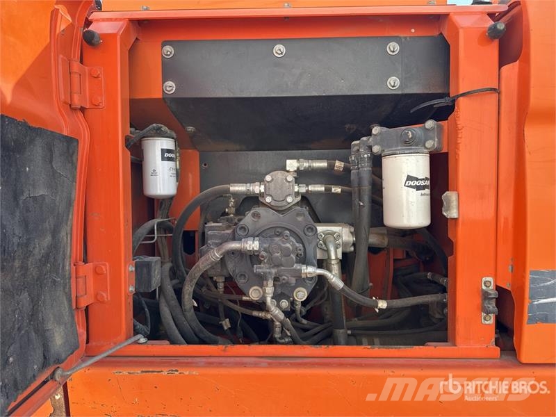 Doosan DX225LC-3 Pelle Sur Chenilles Tracked Excavator Escavatori cingolati