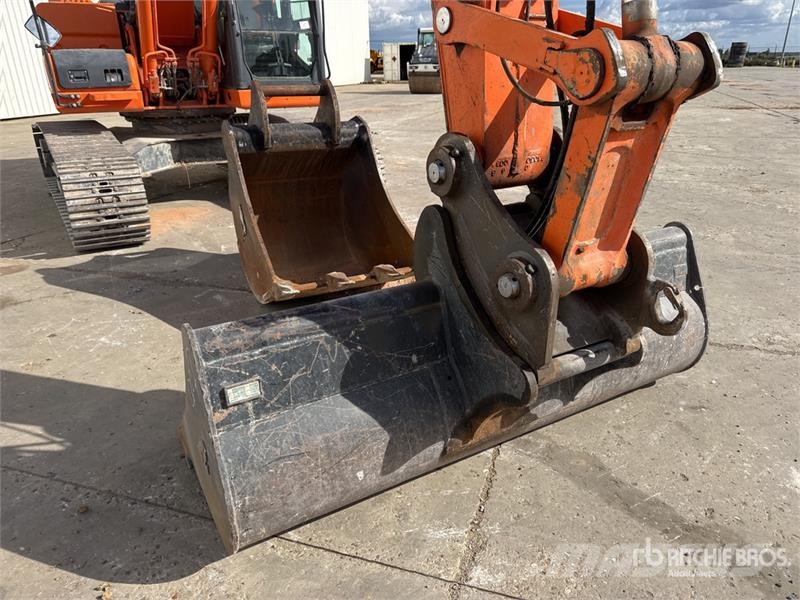 Doosan DX225LC-3 Pelle Sur Chenilles Tracked Excavator Escavatori cingolati