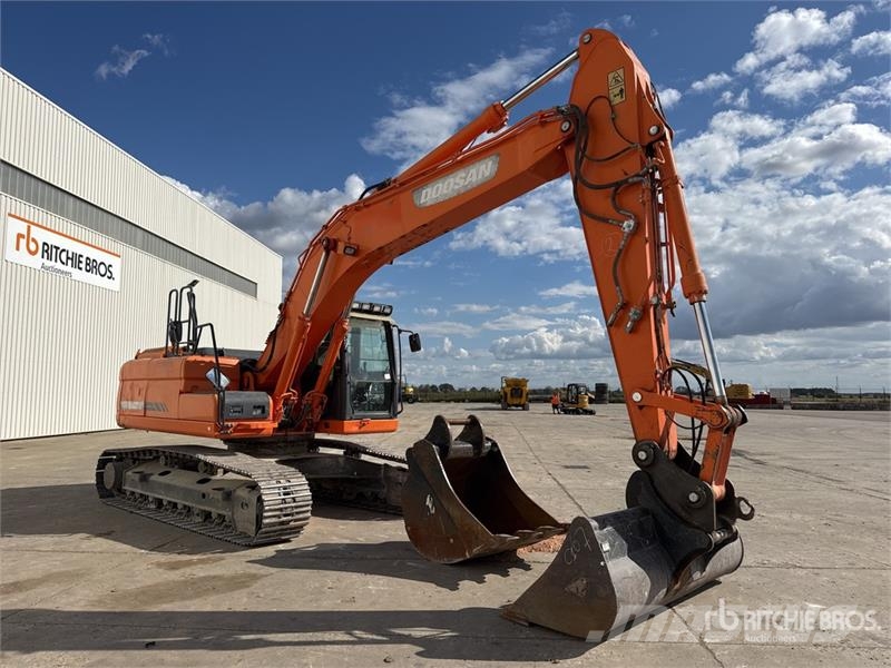 Doosan DX225LC-3 Pelle Sur Chenilles Tracked Excavator Escavatori cingolati