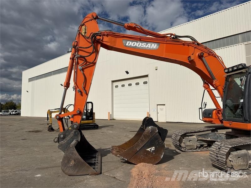 Doosan DX225LC-3 Pelle Sur Chenilles Tracked Excavator Escavatori cingolati