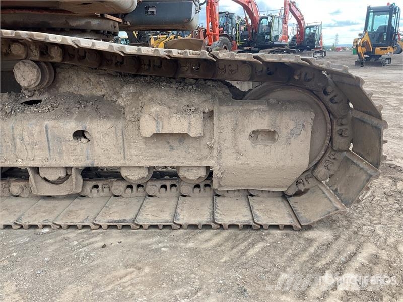 Doosan DX225LC-3 Tracked Excavator Pelle sur chenilles