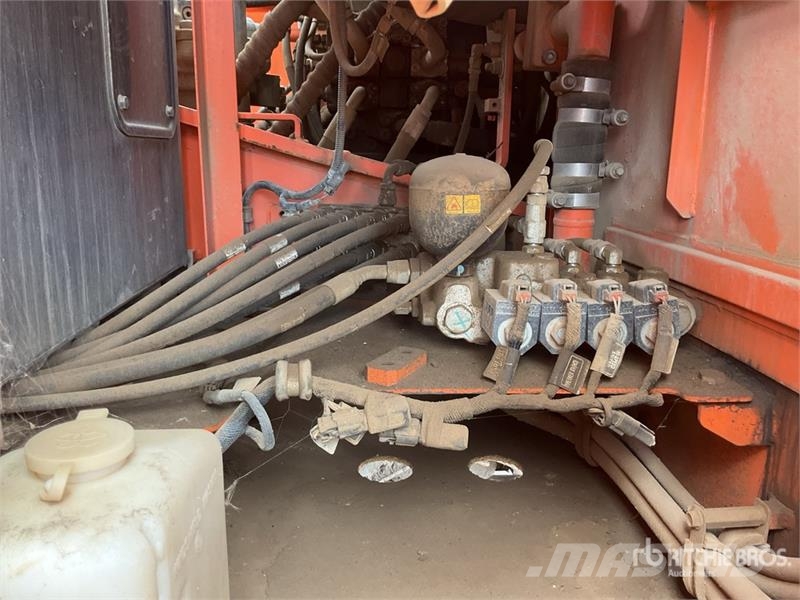 Doosan DX225LC-3 Tracked Excavator Pelle sur chenilles