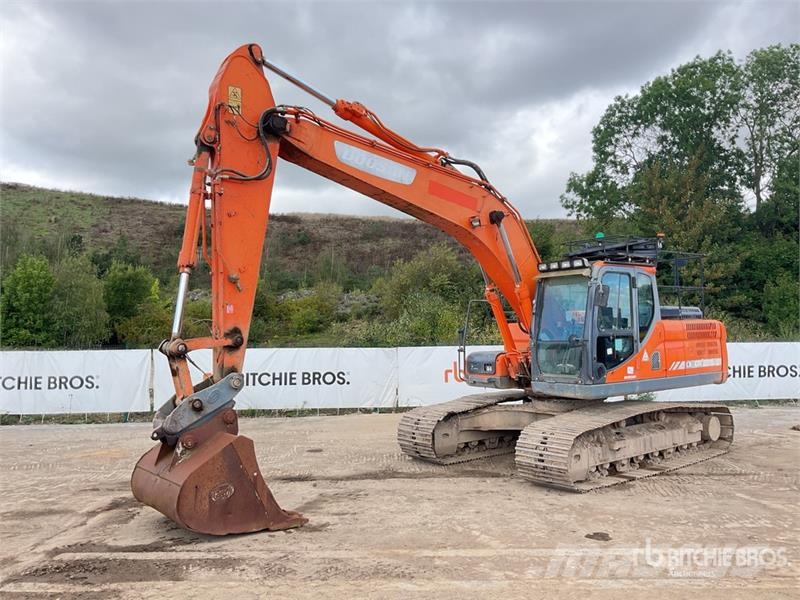 Doosan DX225LC-3 Tracked Excavator Pelle sur chenilles
