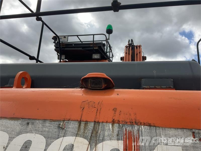 Doosan DX225LC-3 Tracked Excavator Pelle sur chenilles