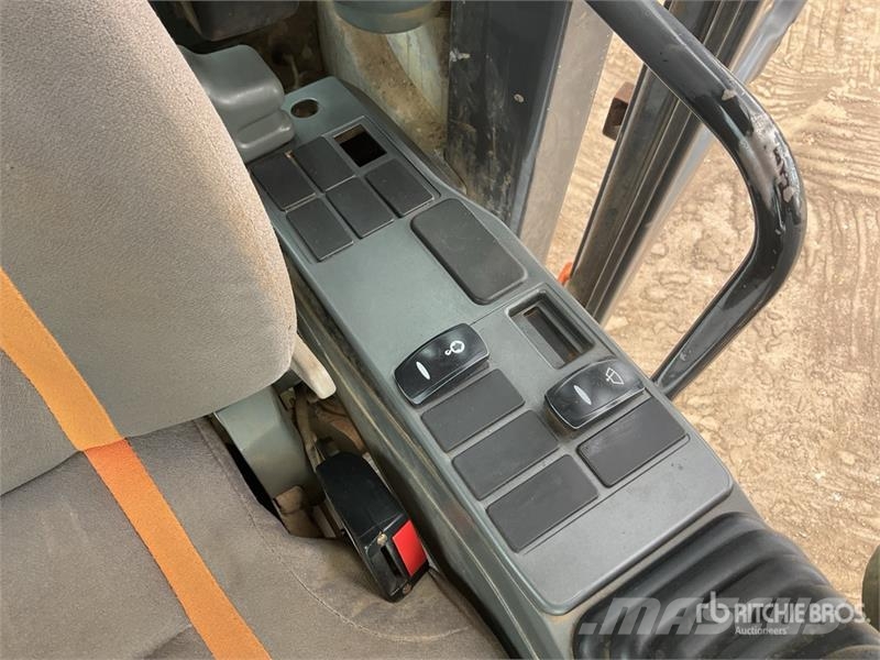 Doosan DX225LC-3 Tracked Excavator Pelle sur chenilles