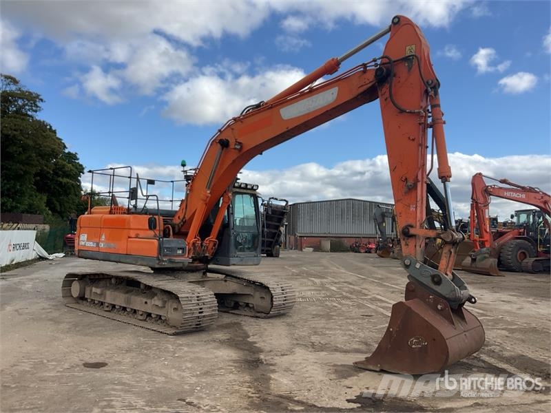 Doosan DX225LC-3 Tracked Excavator Pelle sur chenilles