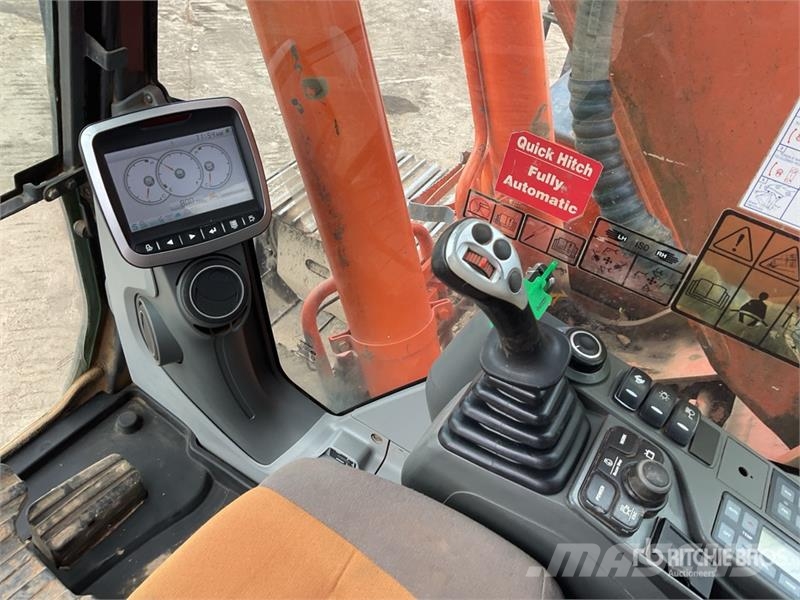Doosan DX225LC-3 Tracked Excavator Pelle sur chenilles