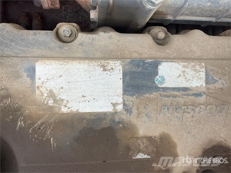 Doosan DX225LC-3 Tracked Excavator Pelle sur chenilles