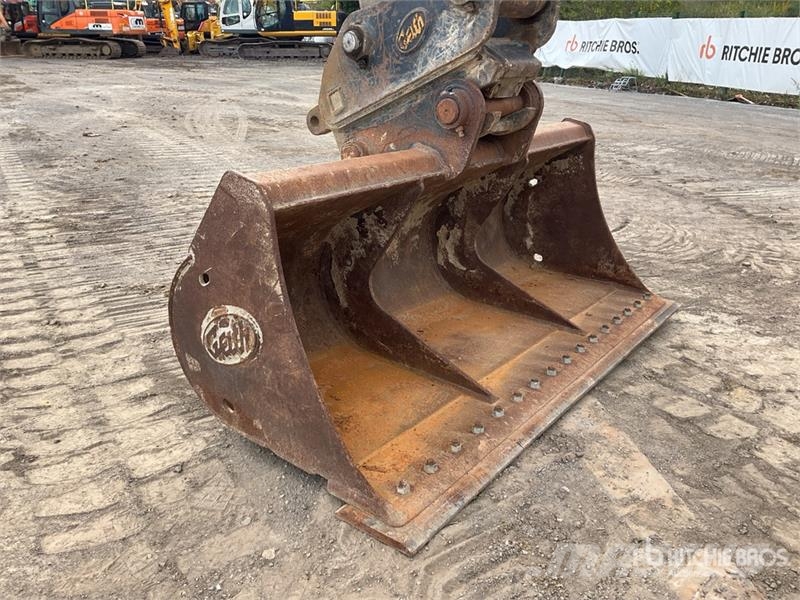 Doosan DX225LC-5 Tracked Excavator Excavatoare pe șenile