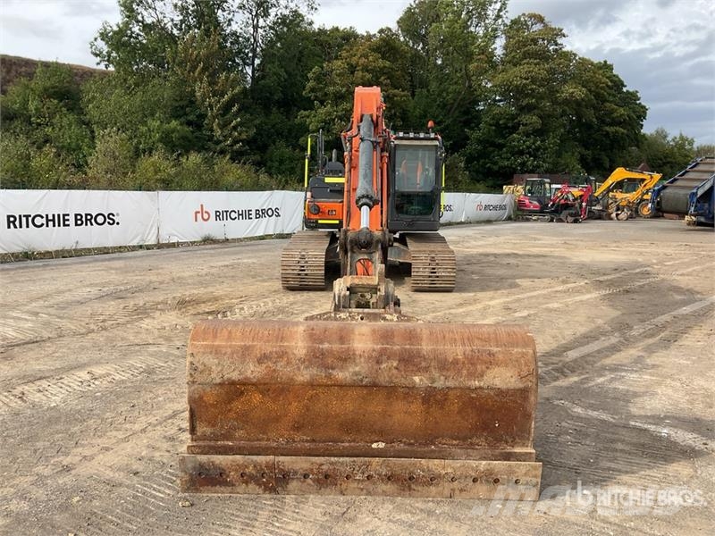 Doosan DX225LC-5 Tracked Excavator Excavatoare pe șenile