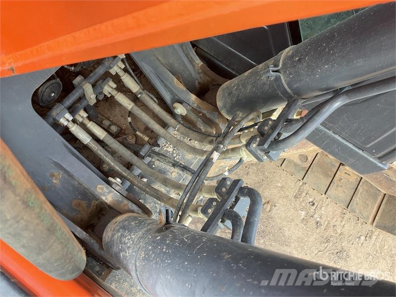 Doosan DX225LC-5 Tracked Excavator Excavatoare pe șenile