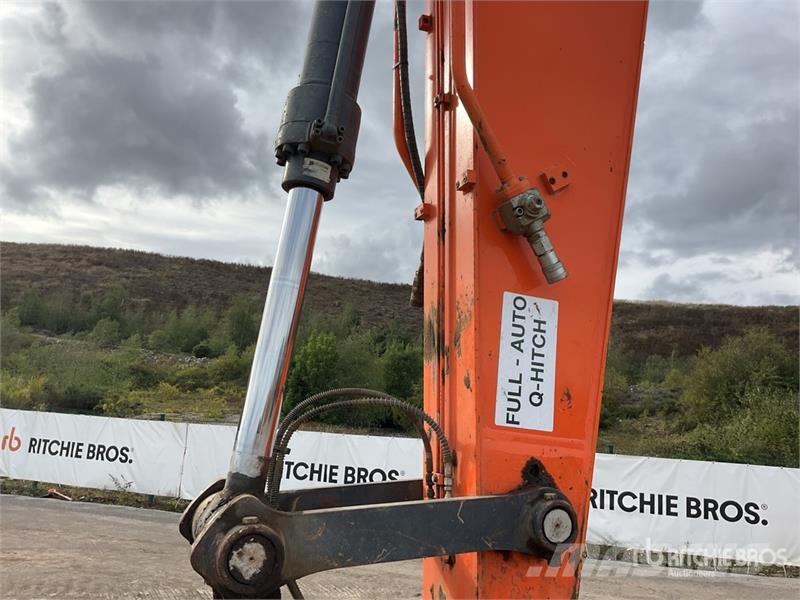 Doosan DX225LC-5 Tracked Excavator Excavatoare pe șenile