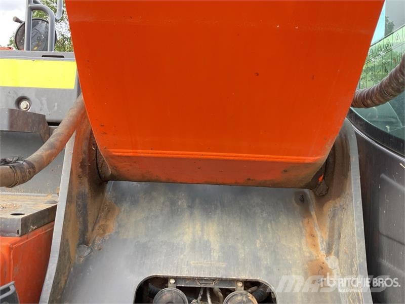 Doosan DX225LC-5 Tracked Excavator Excavatoare pe șenile