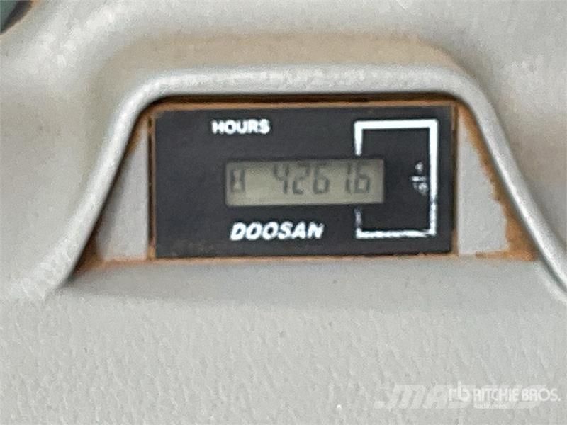 Doosan DX225LC-5 Tracked Excavator Excavatoare pe șenile