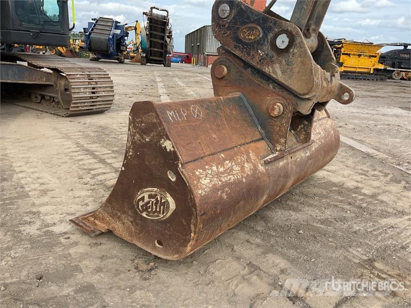 Doosan DX225LC-5 Tracked Excavator Excavatoare pe șenile