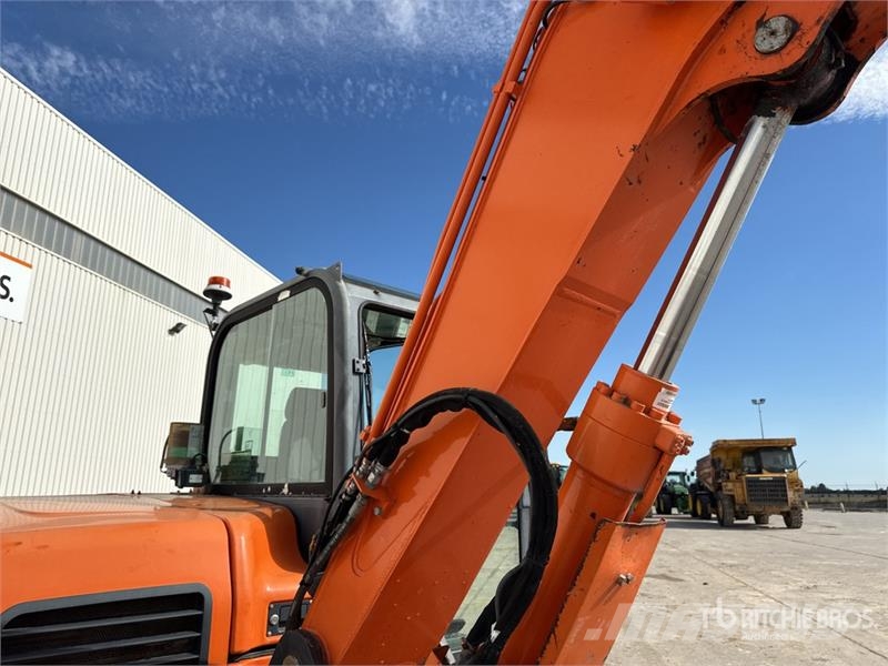 Doosan DX85R-3 Bageri guseničari