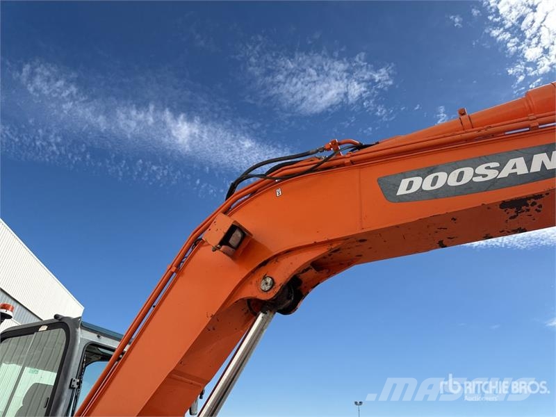 Doosan DX85R-3 Bageri guseničari