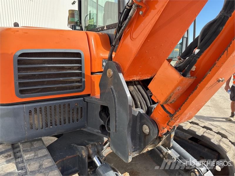 Doosan DX85R-3 Bageri guseničari