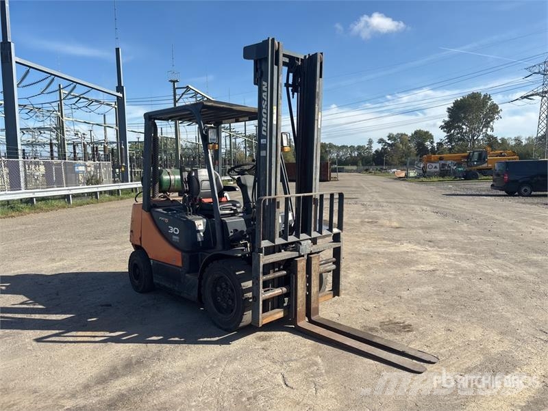 Doosan G30E5 Forklift Kahveltõstukid - muud