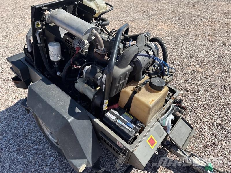 Doosan Mobile Compresseur A Air Air Compressor (Inoperabl مكابس