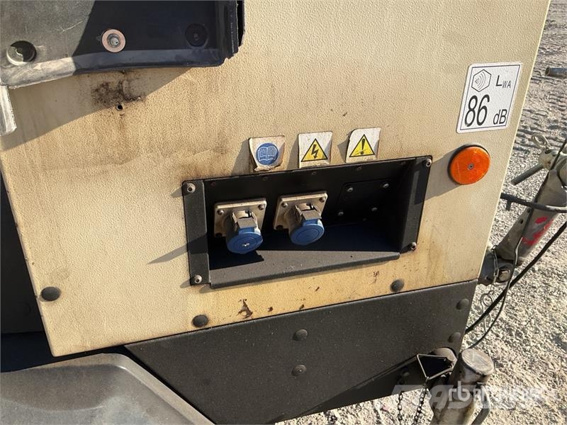 Doosan R1130E V9 Mat D'Eclairage Light Tower Lichtmasten