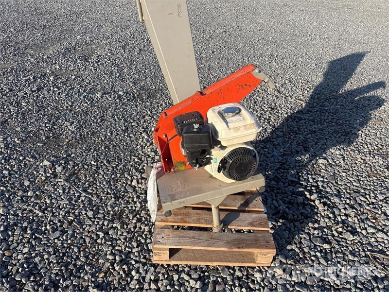  Dormak SH50H Wood Chipper Koksnes šķeldotāji