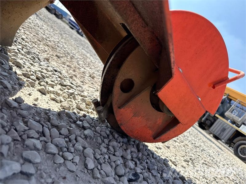 Dosko 691SP-20HE Stump Grinder (Inoperable) Erpici rotanti e motozappe