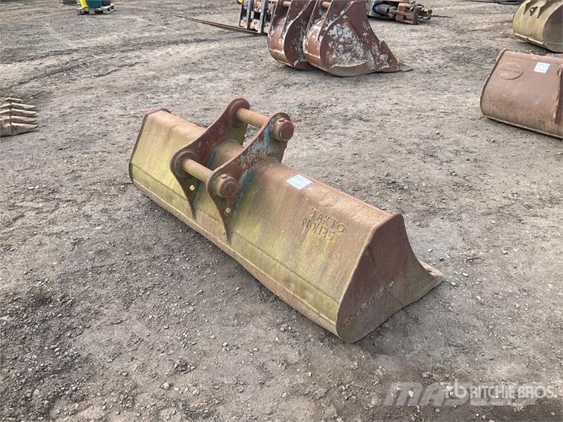 Dromone 1800 mm Cleanup Excavator Bucket Benne