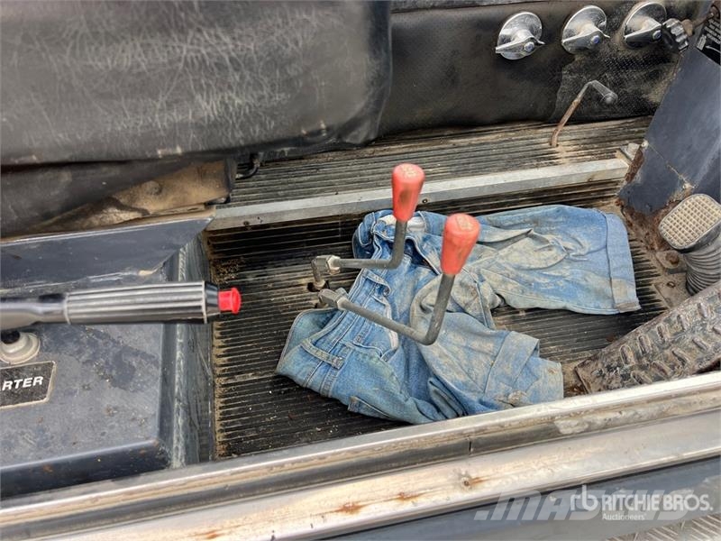 Dulevo 200/5 Sweeper Truck Utcaseprő teherautók