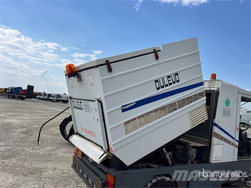 Dulevo 200/5 Sweeper Truck Utcaseprő teherautók