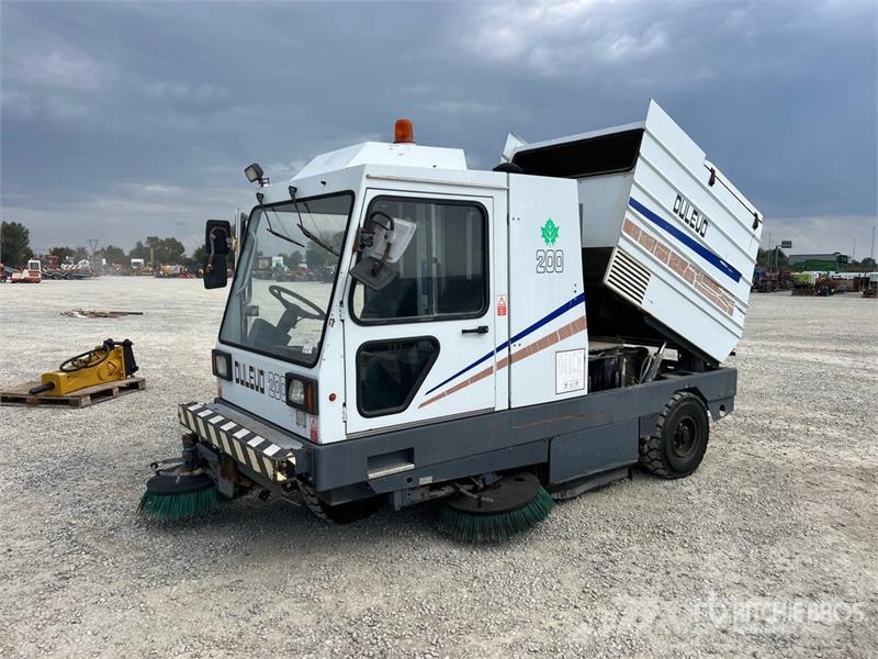 Dulevo 200/5 Sweeper Truck Utcaseprő teherautók