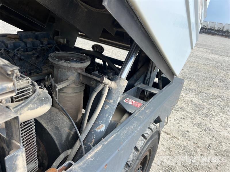 Dulevo 200/5 Sweeper Truck Utcaseprő teherautók