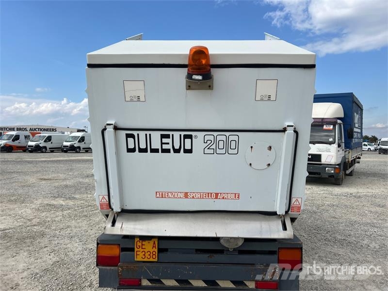 Dulevo 200/5 Sweeper Truck Utcaseprő teherautók