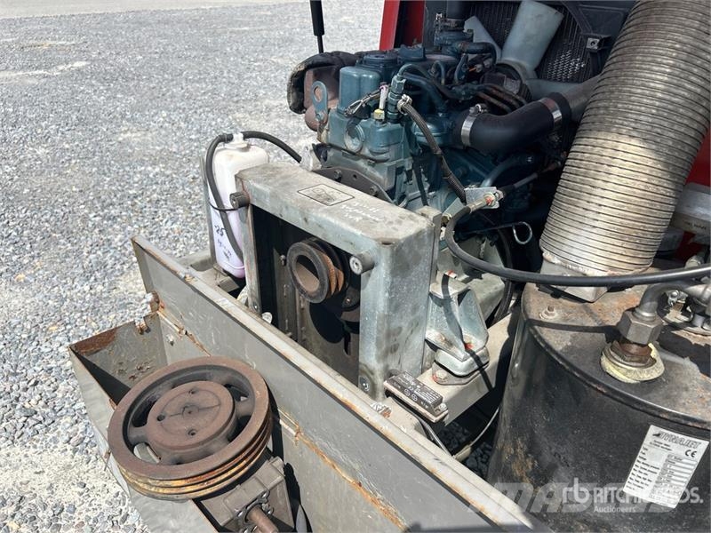 Dynajet 350th-249 ATC Pressure Washer (Inoperable) معدات الغسل بالضغط الخفيف