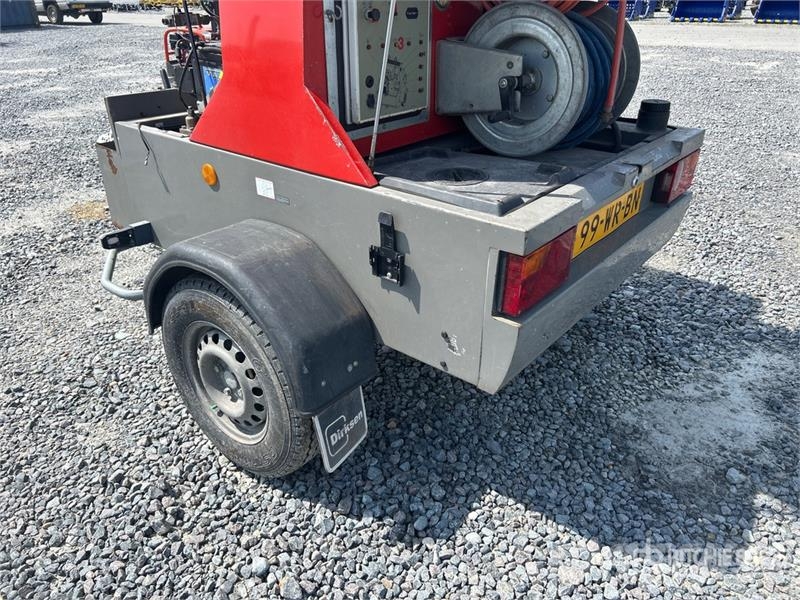 Dynajet 350th-249 ATC Pressure Washer (Inoperable) معدات الغسل بالضغط الخفيف