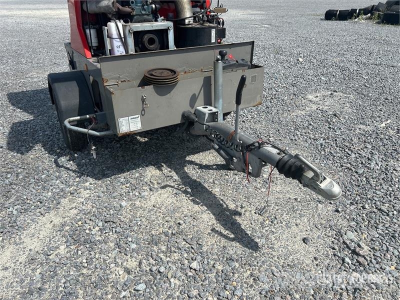 Dynajet 350th-249 ATC Pressure Washer (Inoperable) معدات الغسل بالضغط الخفيف