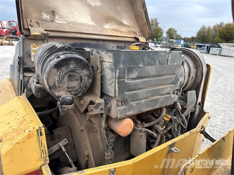 Dynapac CC 142 D Double Drum Roller 双轮压路机